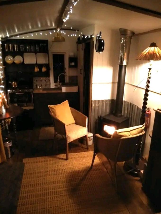 Hotel Treguth Glamping Unique Experience - Themed Huts Saint Day Exterior foto