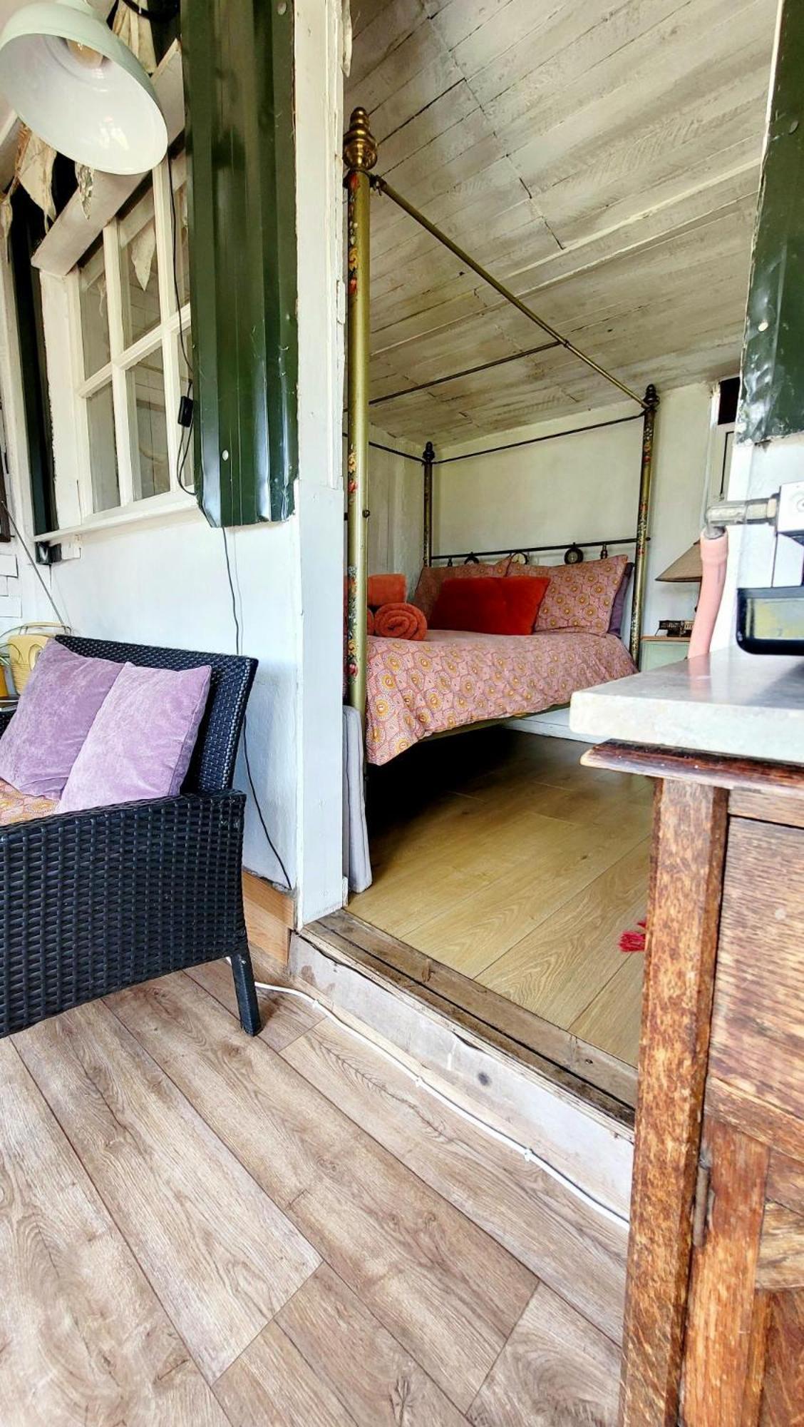 Hotel Treguth Glamping Unique Experience - Themed Huts Saint Day Exterior foto