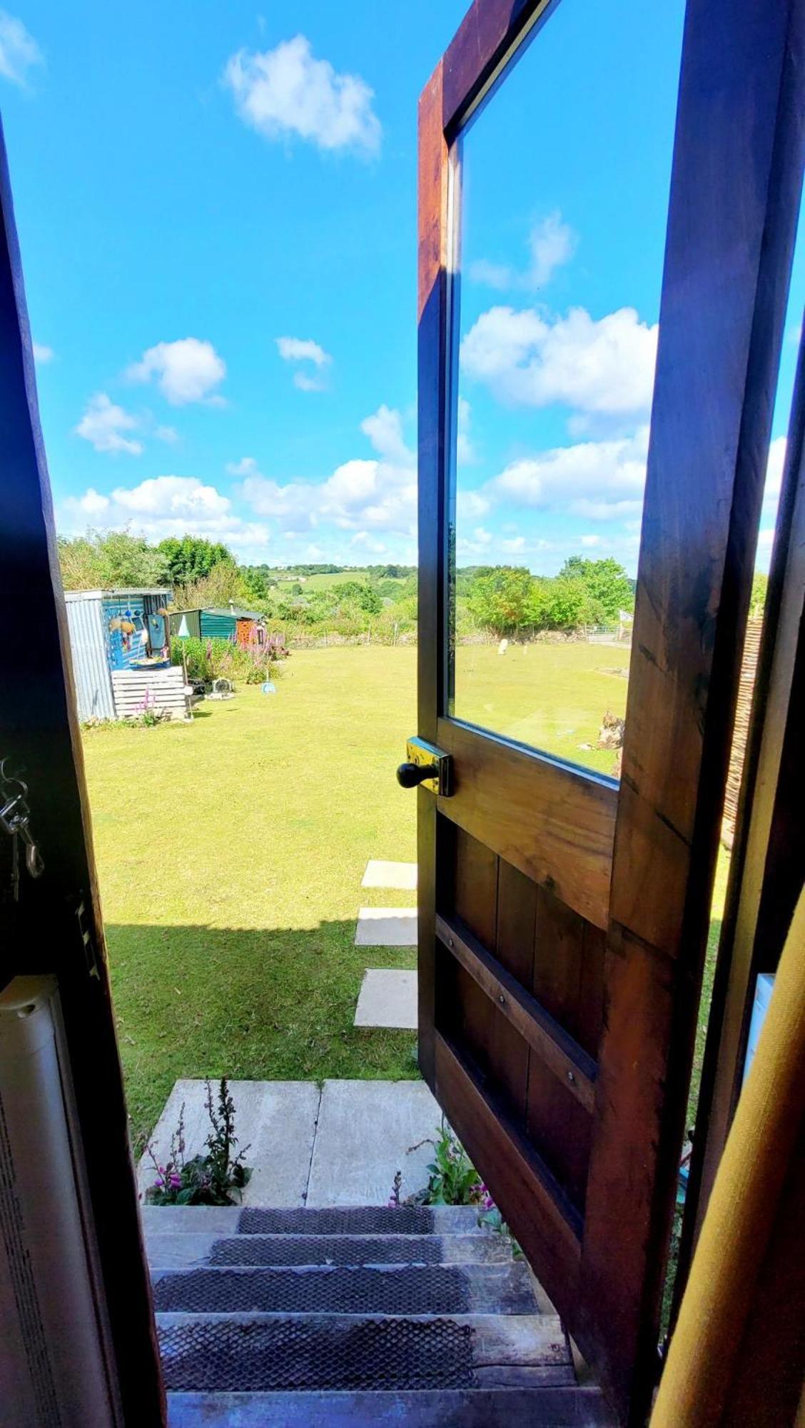 Hotel Treguth Glamping Unique Experience - Themed Huts Saint Day Exterior foto